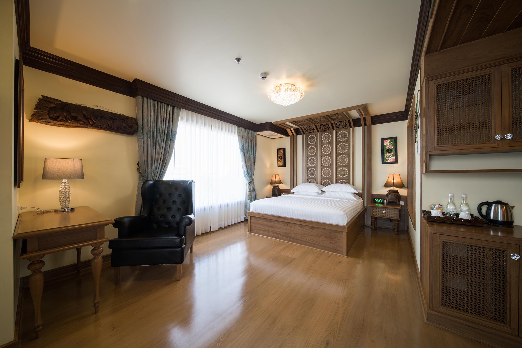 Peak Nimman Prestige Hotel Chiang Mai Exterior photo