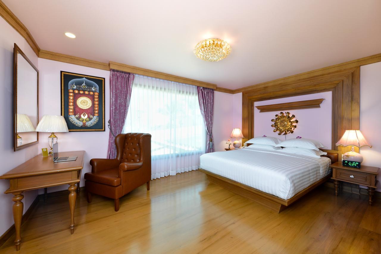 Peak Nimman Prestige Hotel Chiang Mai Exterior photo